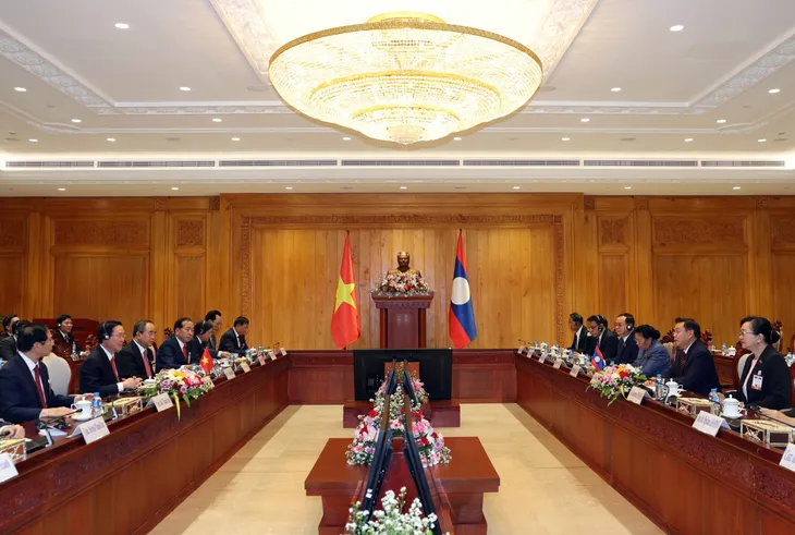 Quan hệ hữu nghị Việt Nam - Lào là tài sản vô giá, yếu tố sống còn với sự nghiệp cách mạng mỗi nước - Ảnh 2. Quan hệ hữu nghị Việt Nam - Lào là tài sản vô giá, yếu tố sống còn với sự nghiệp cách mạng mỗi nước - Ảnh 2.