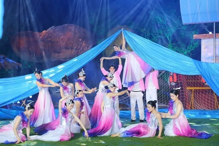 Lễ hội tình yêu Hòn Trống Mái - Sầm Sơn 2023: “Đá hát khúc tình ca” - Ảnh 1. Lễ hội tình yêu Hòn Trống Mái - Sầm Sơn 2023: “Đá hát khúc tình ca” - Ảnh 1.