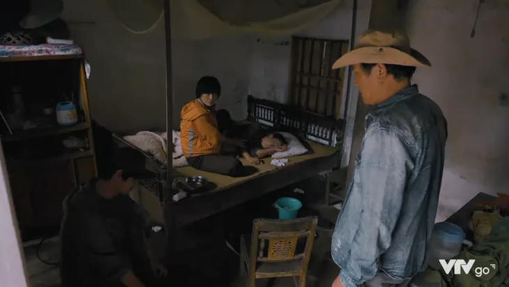 Cuộc đời vẫn đẹp sao - Tập 4: Luyến chật vật lo trả nợ đâu hay chồng đang hạnh phúc bên người khác - Ảnh 33. Cuộc đời vẫn đẹp sao - Tập 4: Luyến chật vật lo trả nợ đâu hay chồng đang hạnh phúc bên người khác - Ảnh 33.
