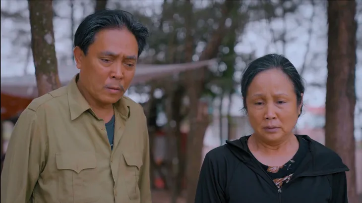 Cuộc đời vẫn đẹp sao - Tập 5: Bố mẹ đẻ chì chiết, cướp tiền khi thấy Luyến về quê - Ảnh 12. Cuộc đời vẫn đẹp sao - Tập 5: Bố mẹ đẻ chì chiết, cướp tiền khi thấy Luyến về quê - Ảnh 12.