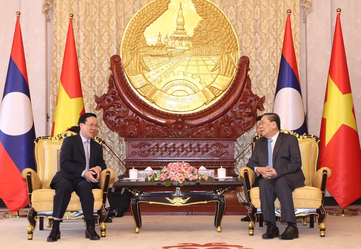 Tình cảm gắn bó, thân thiết Lào - Việt Nam vẫn luôn sâu đậm - Ảnh 1. Tình cảm gắn bó, thân thiết Lào - Việt Nam vẫn luôn sâu đậm - Ảnh 1.