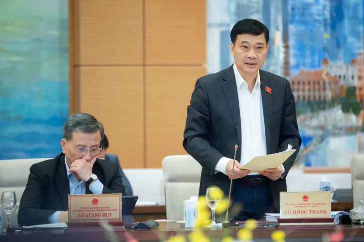 Buộc giao dịch bất động sản qua sàn làm tăng chi phí, tiềm ẩn nguy cơ độc quyền - Ảnh 2. Buộc giao dịch bất động sản qua sàn làm tăng chi phí, tiềm ẩn nguy cơ độc quyền - Ảnh 2.