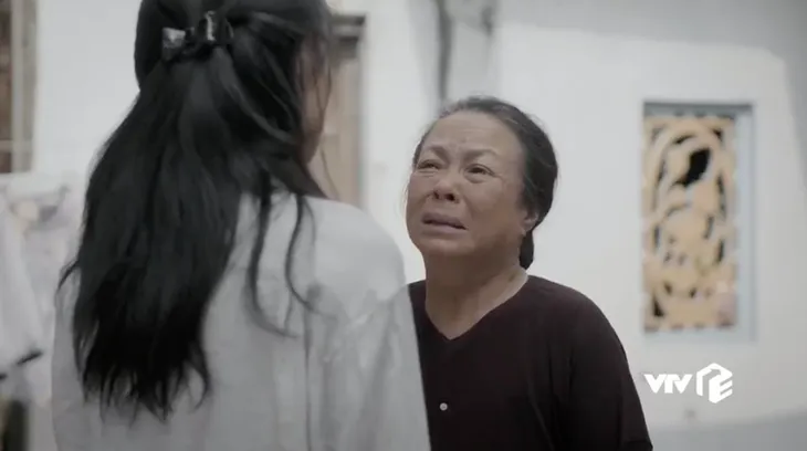 Cuộc đời vẫn đẹp sao - Tập 5: Bố mẹ đẻ chì chiết, cướp tiền khi thấy Luyến về quê - Ảnh 1. Cuộc đời vẫn đẹp sao - Tập 5: Bố mẹ đẻ chì chiết, cướp tiền khi thấy Luyến về quê - Ảnh 1.