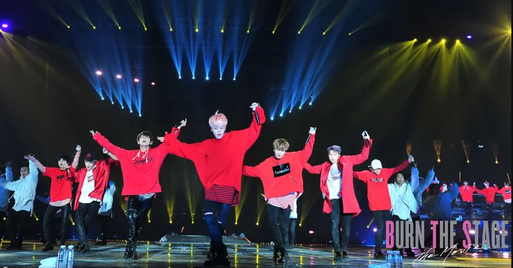 5 phim tài liệu khám phá phía sau ánh hào quang của K-Pop - Ảnh 3. 5 phim tài liệu khám phá phía sau ánh hào quang của K-Pop - Ảnh 3.