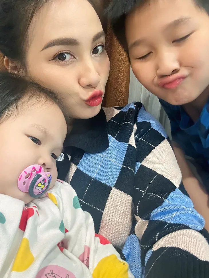 Thúy Diễm - Lương Thế Thành kỷ niệm ngày cưới, Việt Anh - Quỳnh Nga đi du lịch cùng hội bạn - Ảnh 11. Thúy Diễm - Lương Thế Thành kỷ niệm ngày cưới, Việt Anh - Quỳnh Nga đi du lịch cùng hội bạn - Ảnh 11.