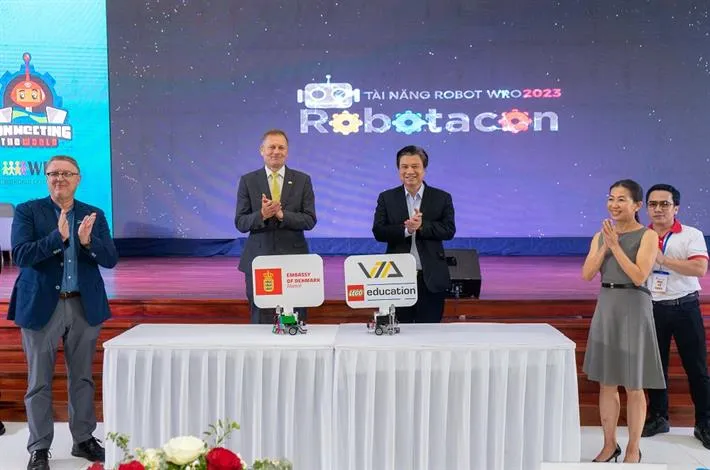 Phát động cuộc thi ROBOTACON WRO 2023 tại Việt Nam - Ảnh 1. Phát động cuộc thi ROBOTACON WRO 2023 tại Việt Nam - Ảnh 1.