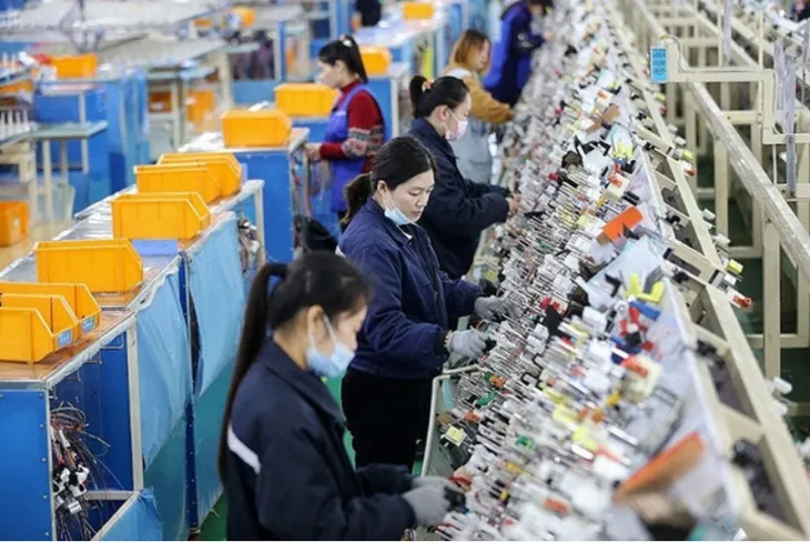 Chính phủ Trung Quốc thúc đẩy đầu tư công nhằm phục hồi tăng trưởng - Ảnh 1. Chính phủ Trung Quốc thúc đẩy đầu tư công nhằm phục hồi tăng trưởng - Ảnh 1.