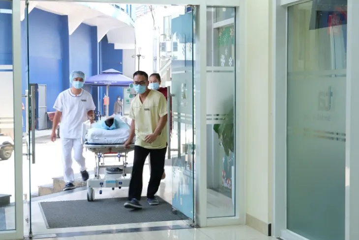 Cảnh báo đột quỵ do nắng nóng - Ảnh 2. Cảnh báo đột quỵ do nắng nóng - Ảnh 2.