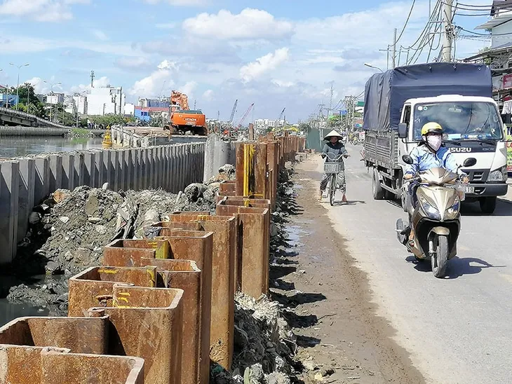 Cần có giải pháp cụ thể thúc đẩy giải ngân đầu tư công - Ảnh 1. Cần có giải pháp cụ thể thúc đẩy giải ngân đầu tư công - Ảnh 1.