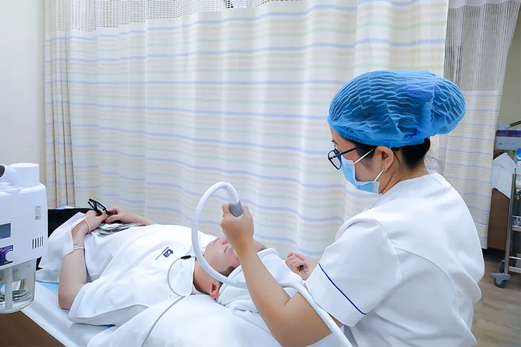 Việt kiều Mỹ, Đức… về Việt Nam du lịch kết hợp làm đẹp - Ảnh 1. Việt kiều Mỹ, Đức… về Việt Nam du lịch kết hợp làm đẹp - Ảnh 1.