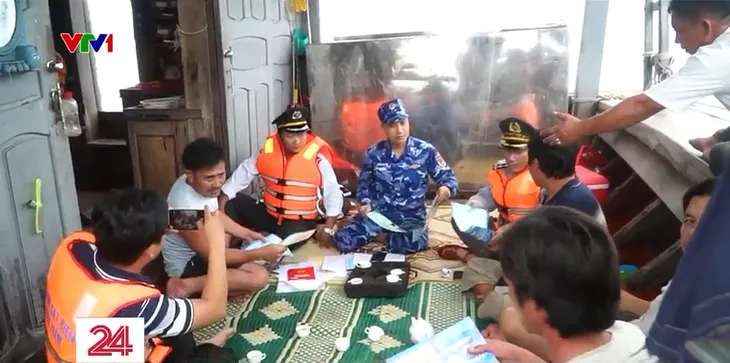 Tăng cường kiểm tra thực hiện cam kết không khai thác hải sản ở vùng biển nước ngoài - Ảnh 2. Tăng cường kiểm tra thực hiện cam kết không khai thác hải sản ở vùng biển nước ngoài - Ảnh 2.