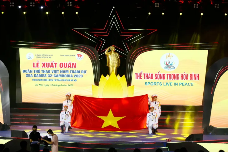 ẢNH | Lễ xuất quân của Đoàn Thể thao Việt Nam tham dự SEA Games 32 - Ảnh 1. ẢNH | Lễ xuất quân của Đoàn Thể thao Việt Nam tham dự SEA Games 32 - Ảnh 1.