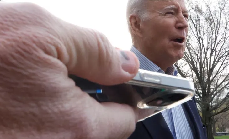 Chiến lược im lặng là vàng của Tổng thống Biden đối với vụ truy tố ông Trump - Ảnh 1. Chiến lược im lặng là vàng của Tổng thống Biden đối với vụ truy tố ông Trump - Ảnh 1.