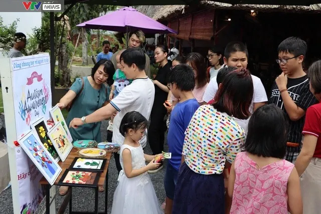 Hưởng ứng Tuần lễ hành động vì trẻ tự kỷ và ngày Thế giới nhận thức về tự kỷ 2/4 - Ảnh 3. Hưởng ứng Tuần lễ hành động vì trẻ tự kỷ và ngày Thế giới nhận thức về tự kỷ 2/4 - Ảnh 3.