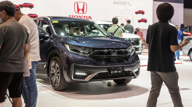 Những mẫu ô tô tiết kiệm nhiên liệu nhất bạn có thể mua trong năm 2023 - Ảnh 1. Những mẫu ô tô tiết kiệm nhiên liệu nhất bạn có thể mua trong năm 2023 - Ảnh 1.
