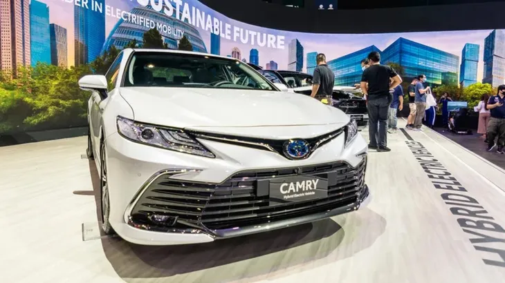 Những mẫu ô tô tiết kiệm nhiên liệu nhất bạn có thể mua trong năm 2023 - Ảnh 7. Những mẫu ô tô tiết kiệm nhiên liệu nhất bạn có thể mua trong năm 2023 - Ảnh 7.