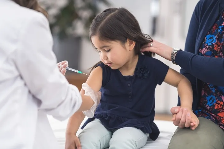 UNICEF: Tỷ lệ trẻ em được tiêm chủng thấp nhất trong 15 năm - Ảnh 1. UNICEF: Tỷ lệ trẻ em được tiêm chủng thấp nhất trong 15 năm - Ảnh 1.