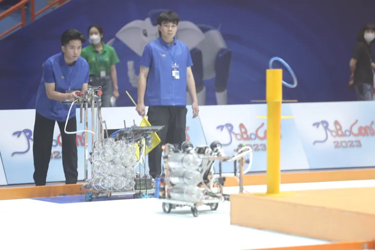Những chiến thắng tuyệt đối Chey-Yo đầu tiên tại vòng loại Robocon Việt Nam 2023 - Ảnh 8. Những chiến thắng tuyệt đối Chey-Yo đầu tiên tại vòng loại Robocon Việt Nam 2023 - Ảnh 8.