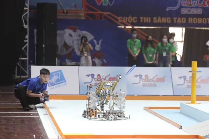 Những chiến thắng tuyệt đối Chey-Yo đầu tiên tại vòng loại Robocon Việt Nam 2023 - Ảnh 13. Những chiến thắng tuyệt đối Chey-Yo đầu tiên tại vòng loại Robocon Việt Nam 2023 - Ảnh 13.