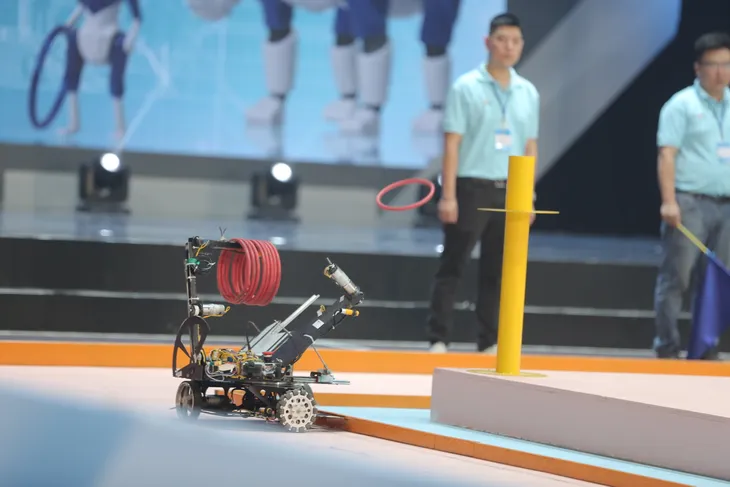 Robocon Việt Nam 2023: May mắn là yếu tố không thể thiếu để đi đến chiến thắng - Ảnh 35. Robocon Việt Nam 2023: May mắn là yếu tố không thể thiếu để đi đến chiến thắng - Ảnh 35.