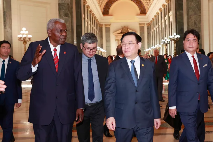 Chủ tịch Quốc hội Vương Đình Huệ hội đàm chính thức với Chủ tịch Quốc hội Cuba - Ảnh 3. Chủ tịch Quốc hội Vương Đình Huệ hội đàm chính thức với Chủ tịch Quốc hội Cuba - Ảnh 3.