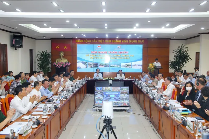 Phó Thủ tướng Trần Lưu Quang: Chuyển từ ứng phó sang chủ động phòng ngừa thiên tai - Ảnh 1. Phó Thủ tướng Trần Lưu Quang: Chuyển từ ứng phó sang chủ động phòng ngừa thiên tai - Ảnh 1.