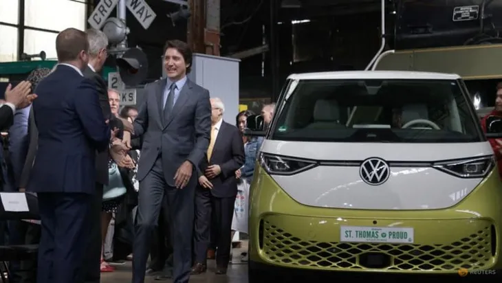 Canada cam kết hỗ trợ 13,2 tỷ CAD cho nhà máy pin xe điện của Volkswagen - Ảnh 1. Canada cam kết hỗ trợ 13,2 tỷ CAD cho nhà máy pin xe điện của Volkswagen - Ảnh 1.