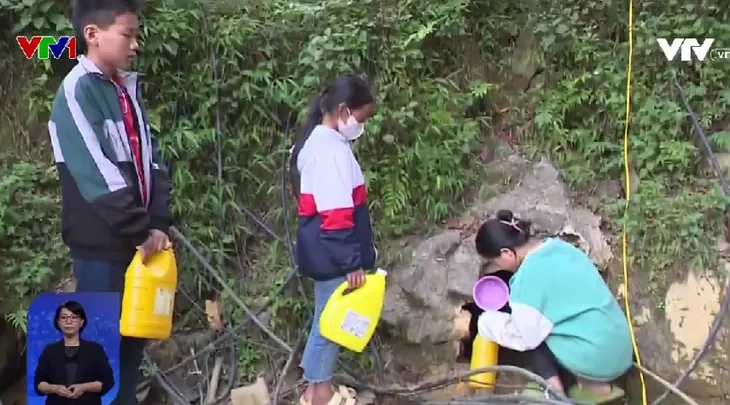 Người dân vùng cao Lào Cai thiếu nước sinh hoạt - Ảnh 1. Người dân vùng cao Lào Cai thiếu nước sinh hoạt - Ảnh 1.