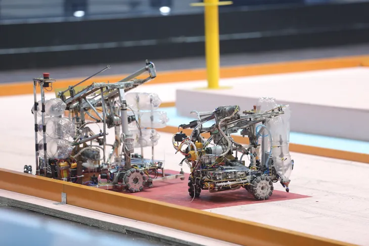 Robocon Việt Nam 2023: Kỷ lục Chey-Yo mới được xác lập - Ảnh 1. Robocon Việt Nam 2023: Kỷ lục Chey-Yo mới được xác lập - Ảnh 1.