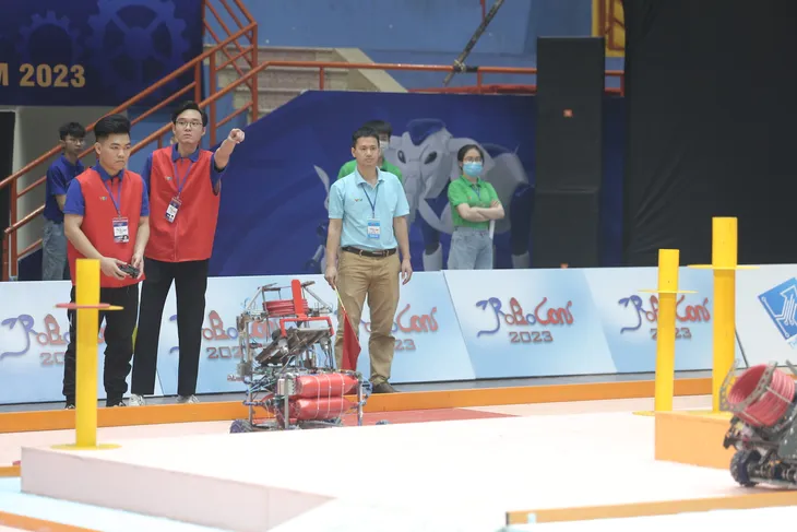 Robocon Việt Nam 2023: Kỷ lục Chey-Yo mới được xác lập - Ảnh 8. Robocon Việt Nam 2023: Kỷ lục Chey-Yo mới được xác lập - Ảnh 8.