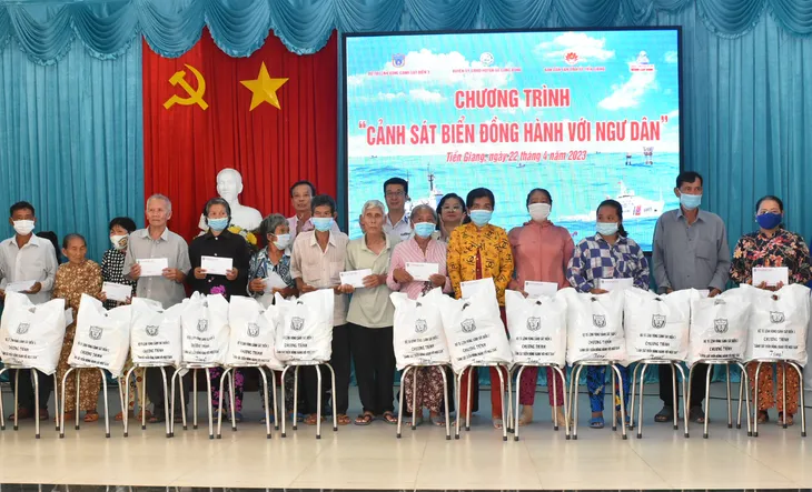 Nâng cao kiến thức pháp luật biển đảo cho học sinh tại Tiền Giang - Ảnh 5.