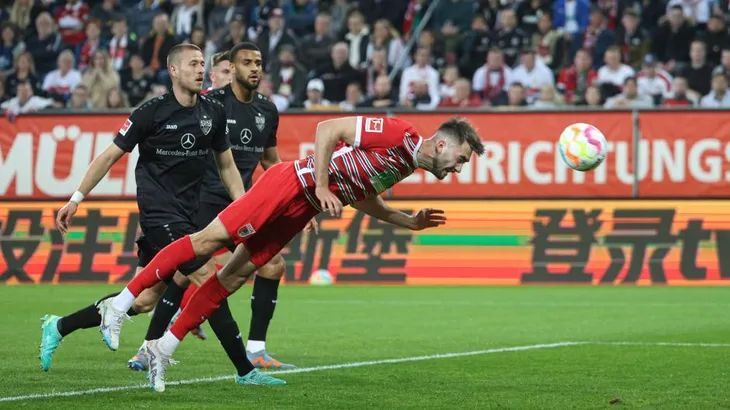 Augsburg chia điểm cùng Stuttgart trên sân nhà - Ảnh 1. Augsburg chia điểm cùng Stuttgart trên sân nhà - Ảnh 1.