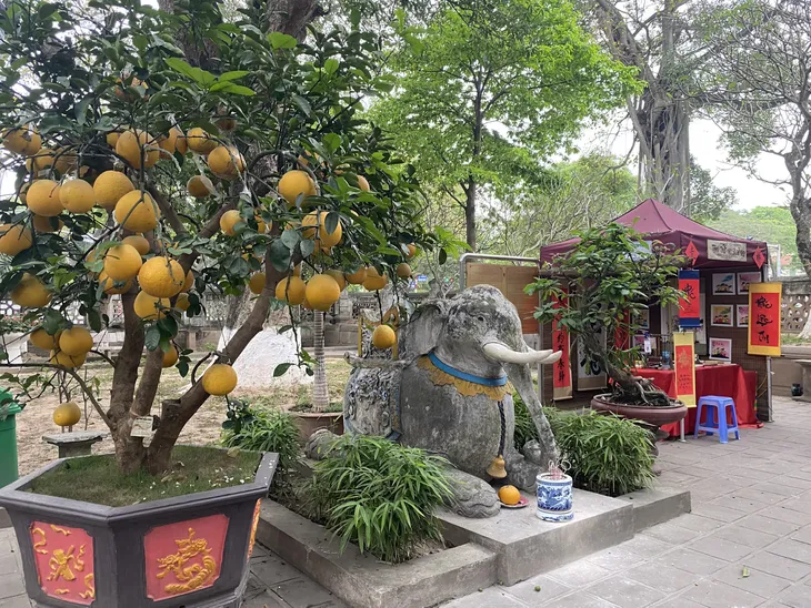 Tứ trấn Thăng Long: Nét đẹp tâm linh độc đáo giữa lòng Thủ đô - Ảnh 3.