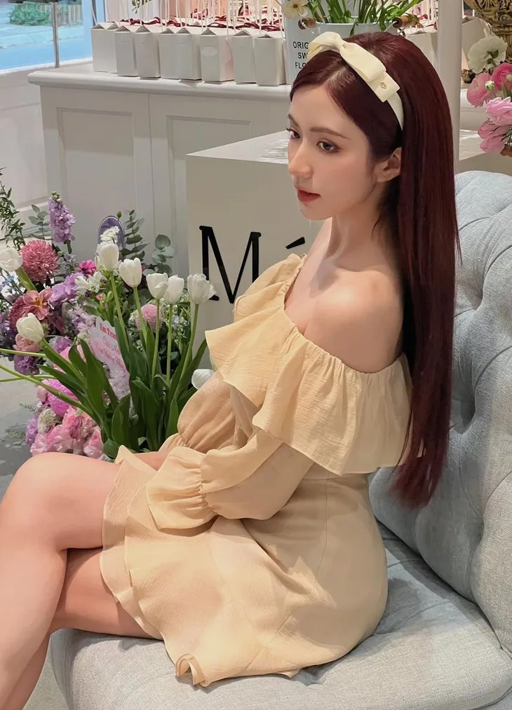Huyền Lizzie và em gái khác lạ sau Thương ngày nắng về - Ảnh 5. Huyền Lizzie và em gái khác lạ sau Thương ngày nắng về - Ảnh 5.