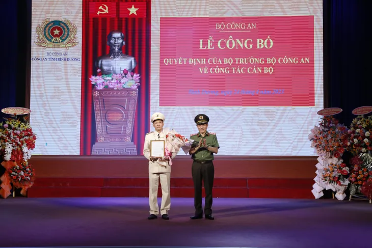 Đại tá Tạ Văn Đẹp làm Giám đốc Công an tỉnh Bình Dương - Ảnh 1. Đại tá Tạ Văn Đẹp làm Giám đốc Công an tỉnh Bình Dương - Ảnh 1.