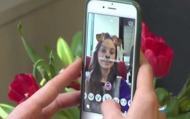 Snapchat cho phép người dùng truy cập chatbot dùng AI - Ảnh 1. Snapchat cho phép người dùng truy cập chatbot dùng AI - Ảnh 1.