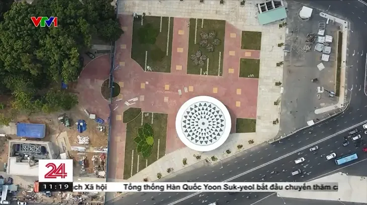 Tháo dỡ rào chắn Metro ở TP Hồ Chí Minh - Ảnh 2. Tháo dỡ rào chắn Metro ở TP Hồ Chí Minh - Ảnh 2.