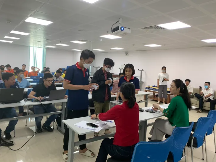 12 đội tham gia vòng loại Robocon Việt Nam 2023 khu vực phía Nam - Ảnh 4. 12 đội tham gia vòng loại Robocon Việt Nam 2023 khu vực phía Nam - Ảnh 4.