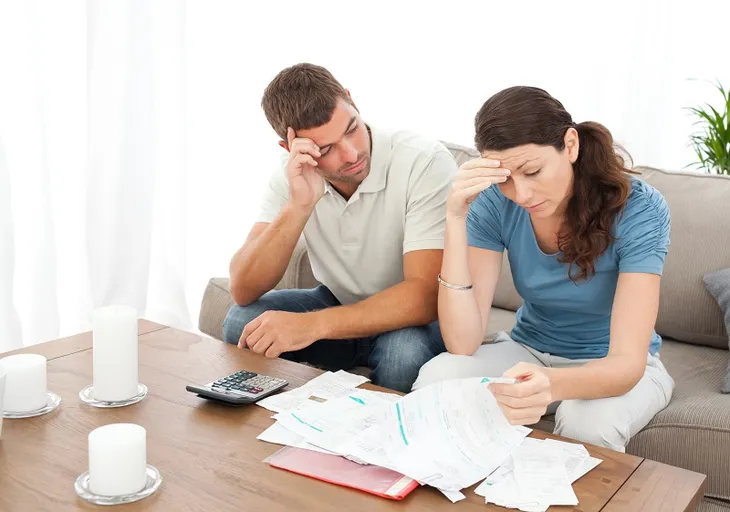 Không thảo luận về vấn đề tài chính có thể khiến hôn nhân căng thẳng - Ảnh 1. Không thảo luận về vấn đề tài chính có thể khiến hôn nhân căng thẳng - Ảnh 1.