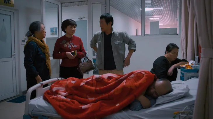 Cuộc đời vẫn đẹp sao - Tập 12: Lưu buột miệng tỏ tình Luyến - Ảnh 12. Cuộc đời vẫn đẹp sao - Tập 12: Lưu buột miệng tỏ tình Luyến - Ảnh 12.