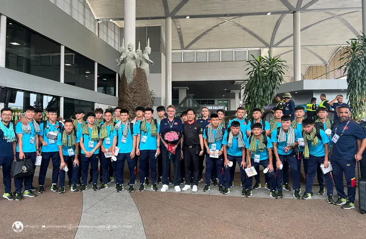ĐT U22 Việt Nam đã có mặt tại Phnom Penh, sẵn sàng bước vào chiến dịch SEA Games 32 - Ảnh 1. ĐT U22 Việt Nam đã có mặt tại Phnom Penh, sẵn sàng bước vào chiến dịch SEA Games 32 - Ảnh 1.