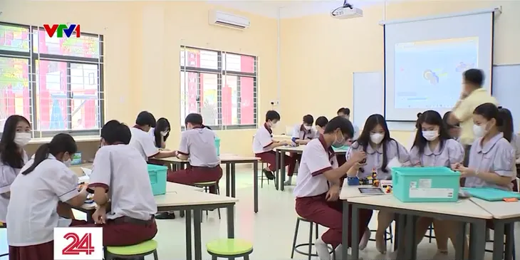 TP Hồ Chí Minh: Các trường chia ca ăn bán trú, lịch thi đan xen để phòng dịch - Ảnh 2. TP Hồ Chí Minh: Các trường chia ca ăn bán trú, lịch thi đan xen để phòng dịch - Ảnh 2.