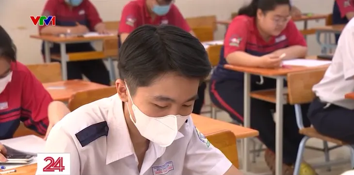 TP Hồ Chí Minh: Các trường chia ca ăn bán trú, lịch thi đan xen để phòng dịch - Ảnh 3. TP Hồ Chí Minh: Các trường chia ca ăn bán trú, lịch thi đan xen để phòng dịch - Ảnh 3.