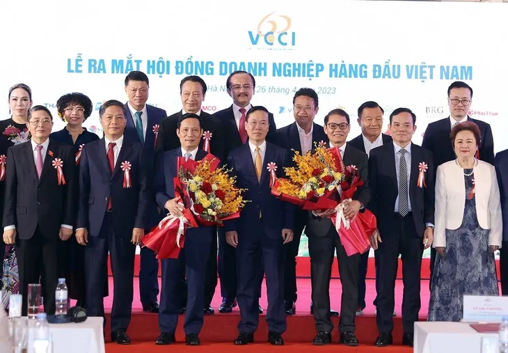 Chủ tịch nước: VCCI hãy nỗ lực hơn trong hành trình đồng hành cùng doanh nghiệp - Ảnh 2. Chủ tịch nước: VCCI hãy nỗ lực hơn trong hành trình đồng hành cùng doanh nghiệp - Ảnh 2.
