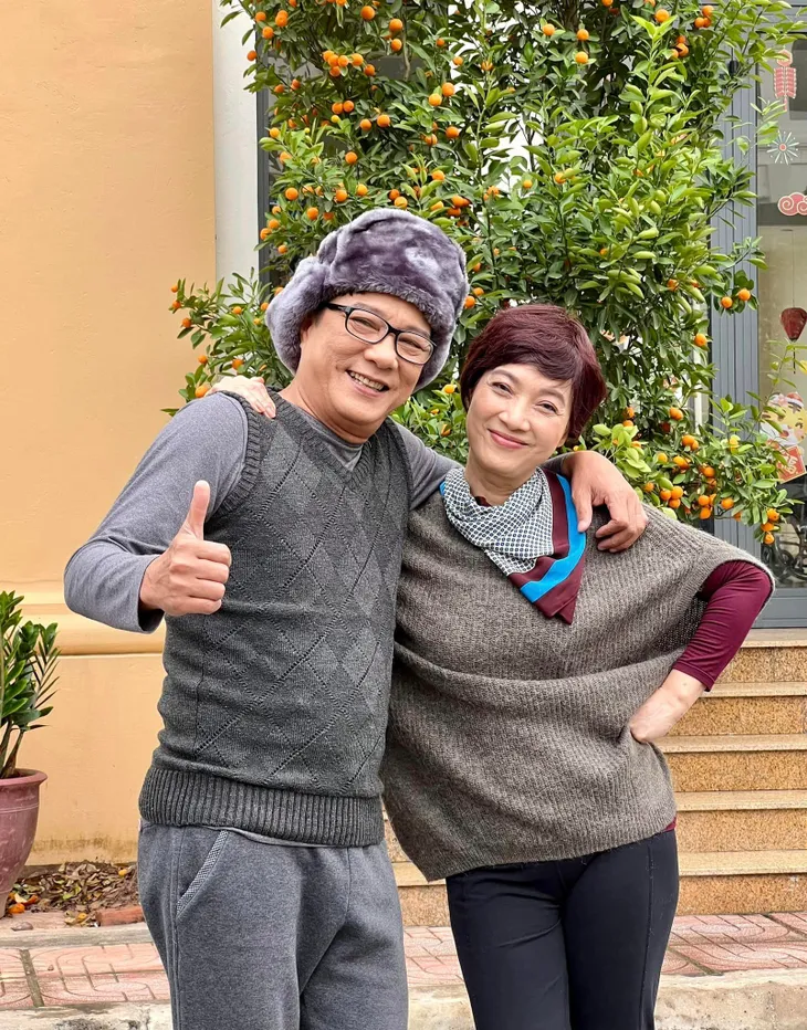 Hình ảnh hậu trường hiếm hoi của Bà ngoại lắm chiêu - Ảnh 6. Hình ảnh hậu trường hiếm hoi của Bà ngoại lắm chiêu - Ảnh 6.