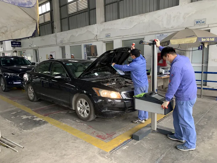 Các trung tâm đăng kiểm tại Hà Nội hoạt động lại từ 3/5 - Ảnh 1. Các trung tâm đăng kiểm tại Hà Nội hoạt động lại từ 3/5 - Ảnh 1.