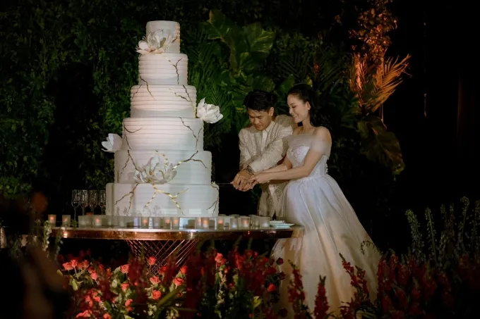 Tuấn Hưng cách ly cùng bà xã, Lin Rin hoãn đám cưới tại Việt Nam - Ảnh 4. Tuấn Hưng cách ly cùng bà xã, Lin Rin hoãn đám cưới tại Việt Nam - Ảnh 4.