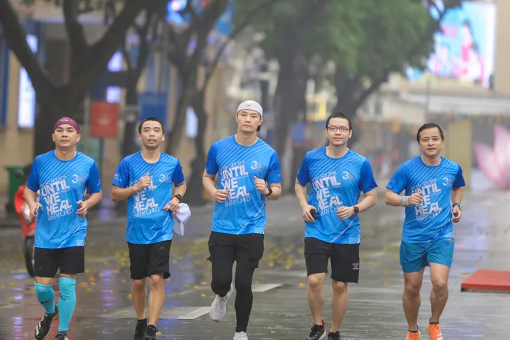 Chạy bộ gây quỹ phẫu thuật nụ cười cho trẻ em - Ảnh 2. Chạy bộ gây quỹ phẫu thuật nụ cười cho trẻ em - Ảnh 2.