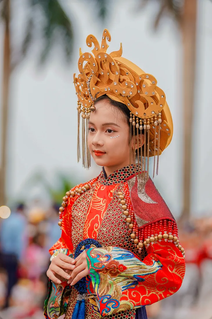 Thành phố Đồng Hới rực rỡ sắc màu lễ hội - Ảnh 10. Thành phố Đồng Hới rực rỡ sắc màu lễ hội - Ảnh 10.