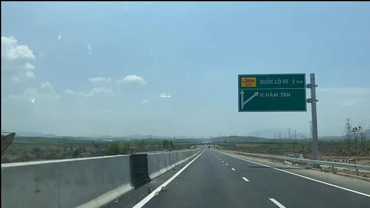 Từ TP Hồ Chí Minh đi Phan Thiết (Bình Thuận) chỉ còn 2 giờ - Ảnh 5. Từ TP Hồ Chí Minh đi Phan Thiết (Bình Thuận) chỉ còn 2 giờ - Ảnh 5.
